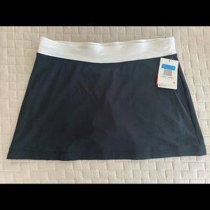 Nike Women’s Dry-Fit Tennis Skirt - Medium